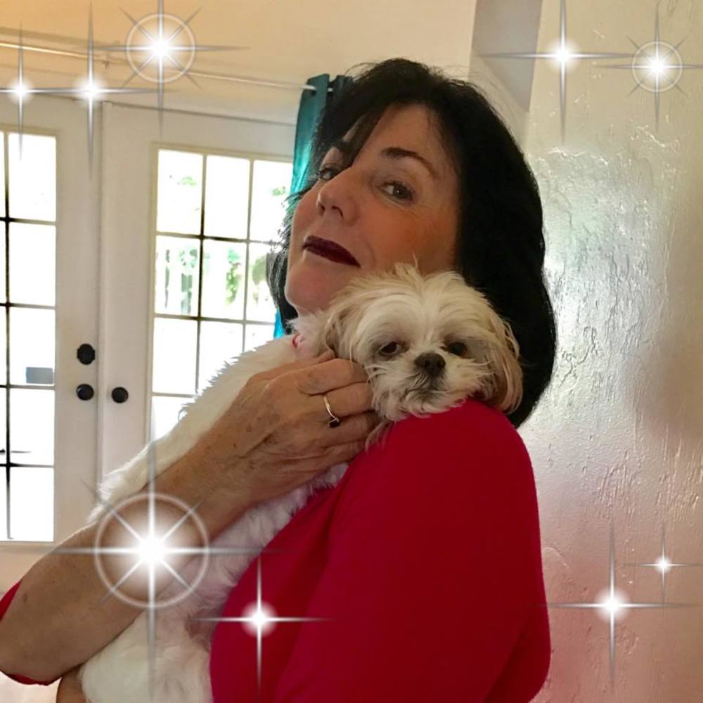 Meet your Posher, Carolyn